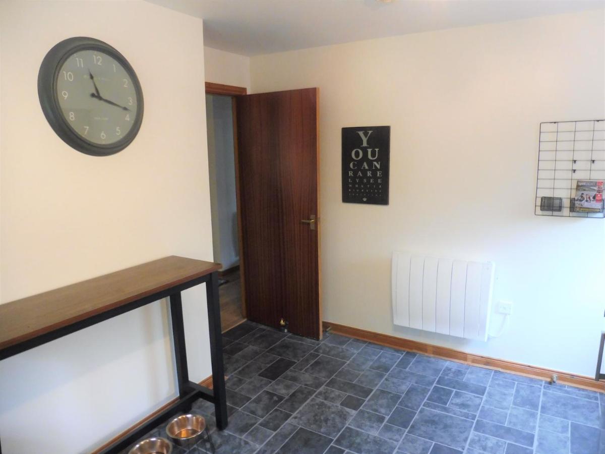 The Nook Holiday Cottage Авимор Экстерьер фото