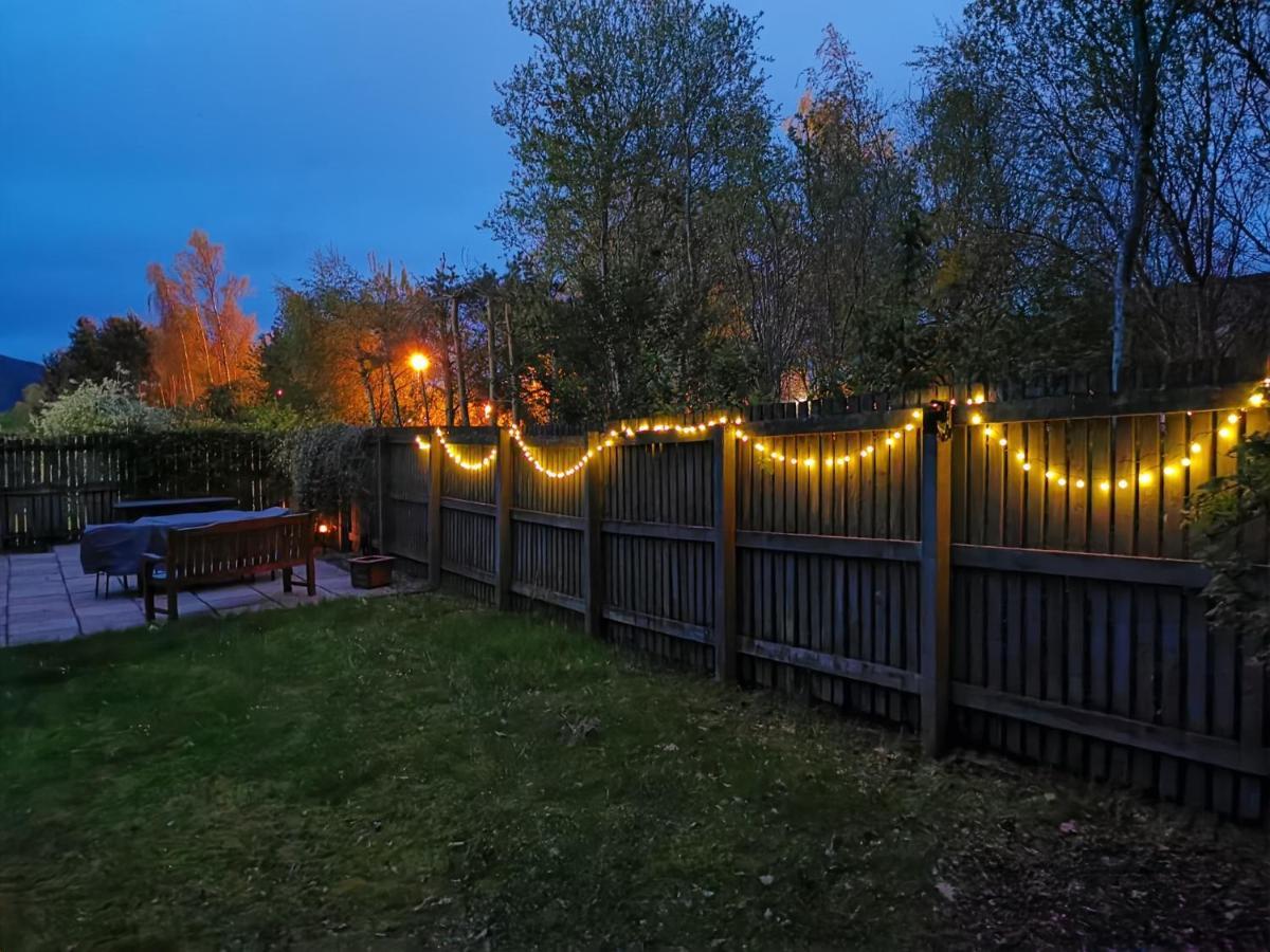 The Nook Holiday Cottage Авимор Экстерьер фото