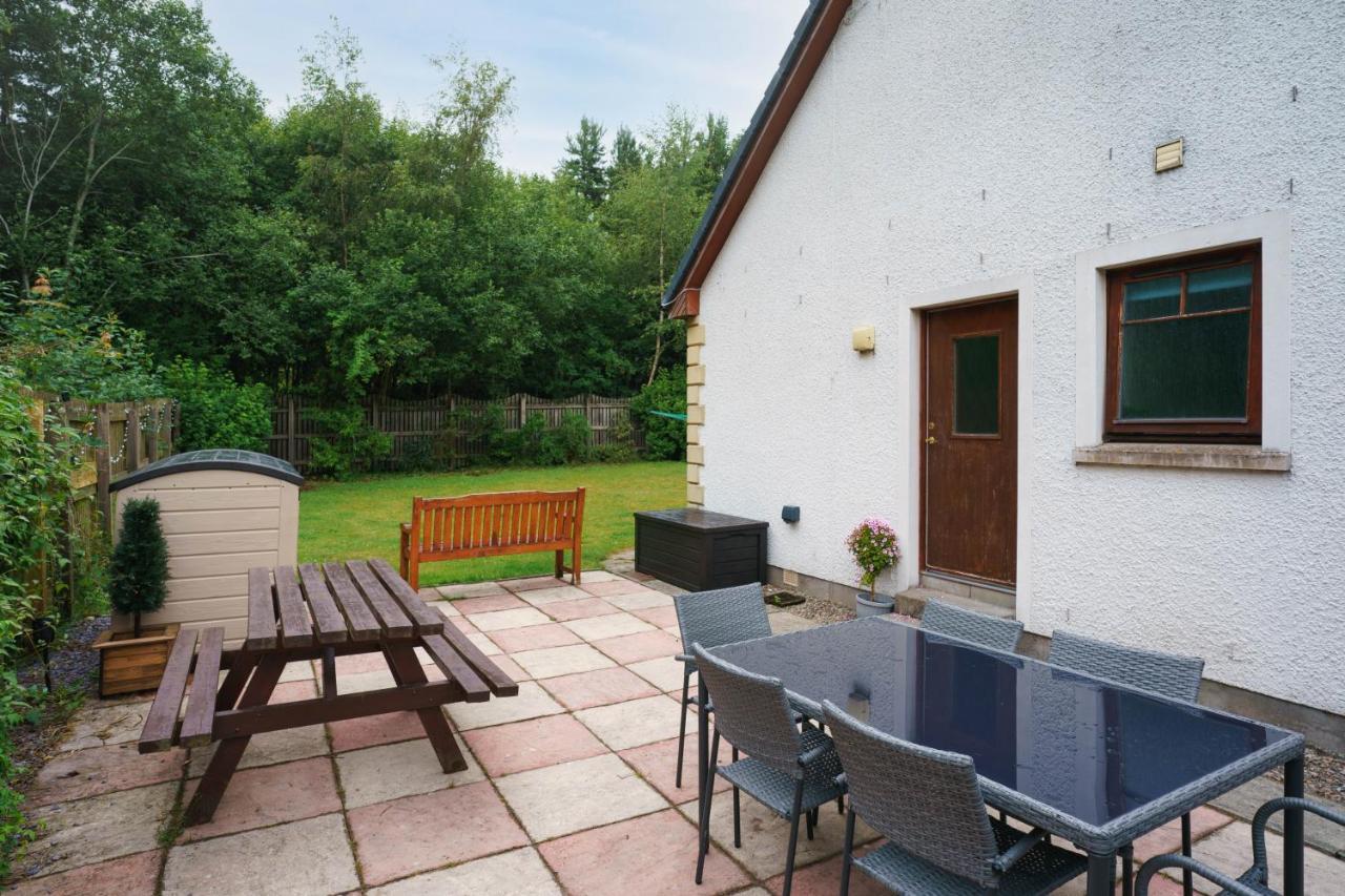 The Nook Holiday Cottage Авимор Экстерьер фото